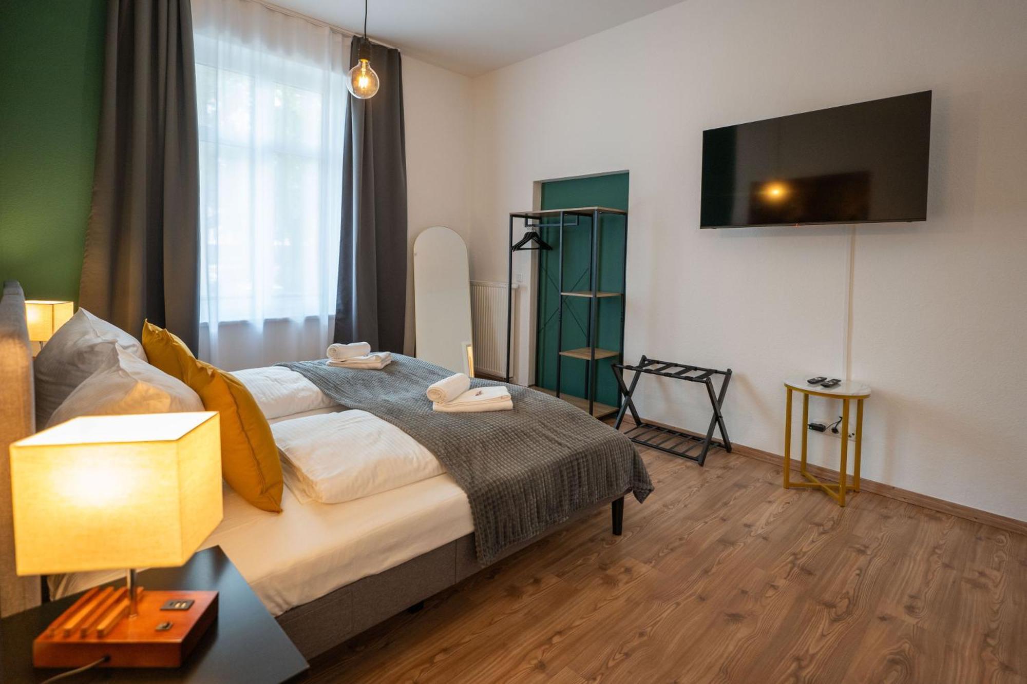T21 - Apartment Direkt Im Zentrum Mit Parkplatz Chemnitz Esterno foto