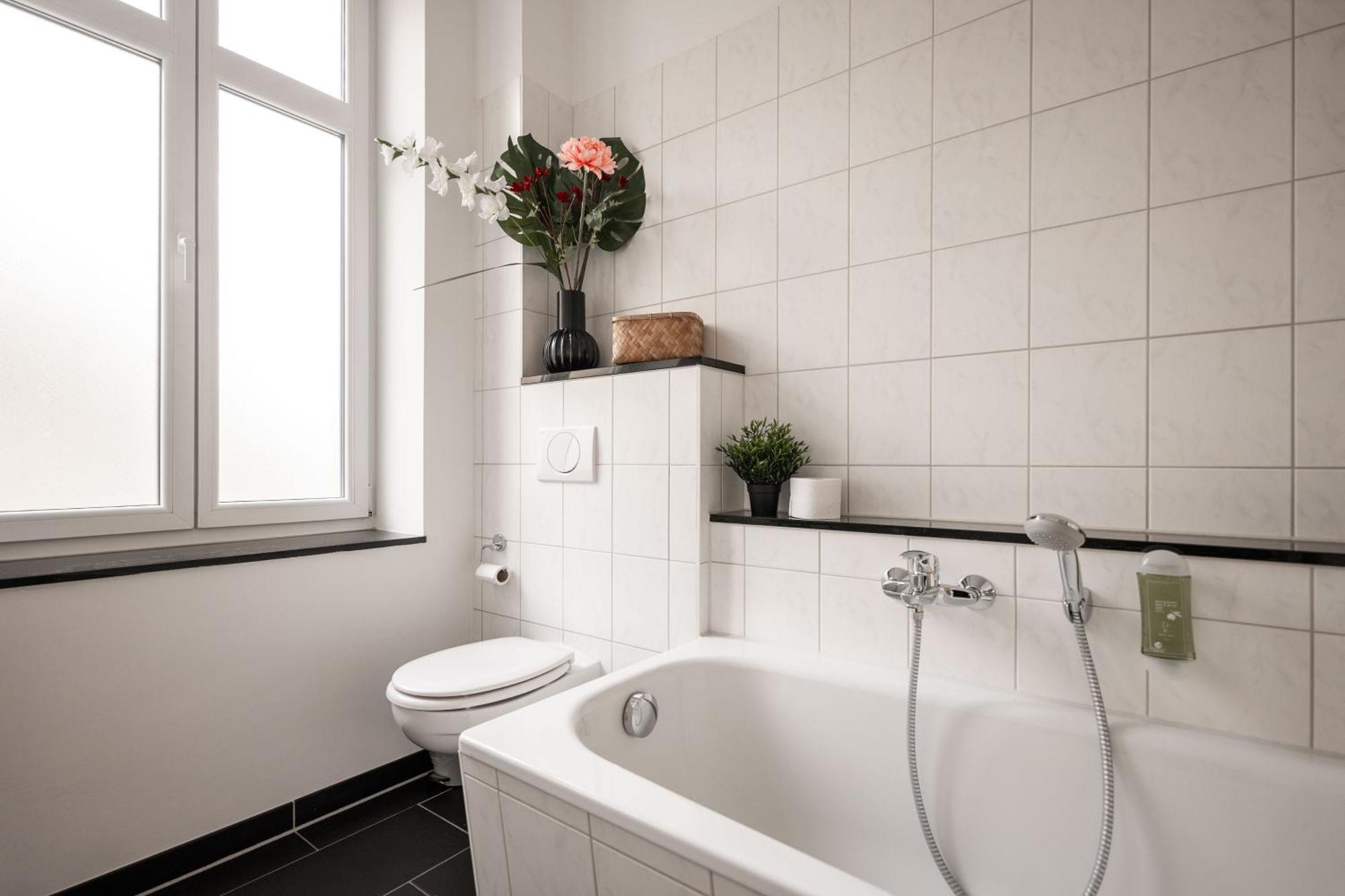 T21 - Apartment Direkt Im Zentrum Mit Parkplatz Chemnitz Esterno foto